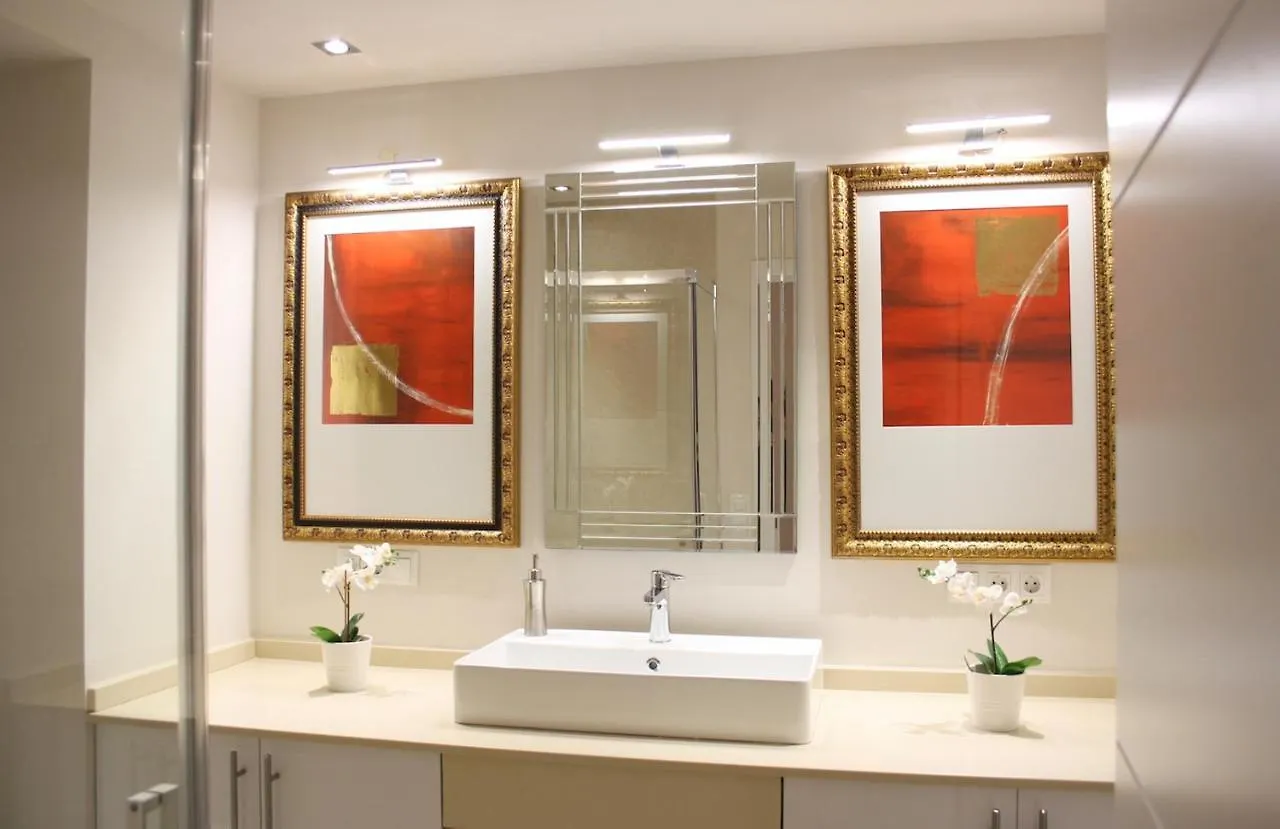 Elegancia By Sevillaluxurysuites