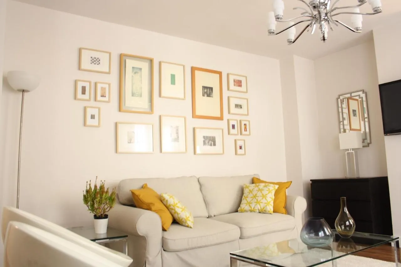 Elegancia By Sevillaluxurysuites Apartmán